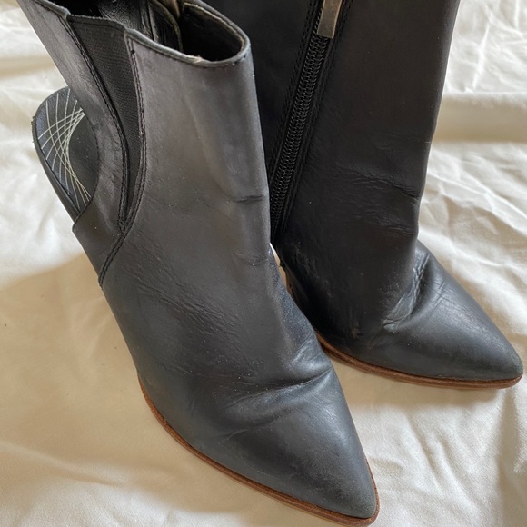 Boots with heels from Trouve - Picture 3 of 5